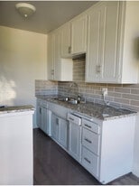Building Photo - 541 N Naomi St