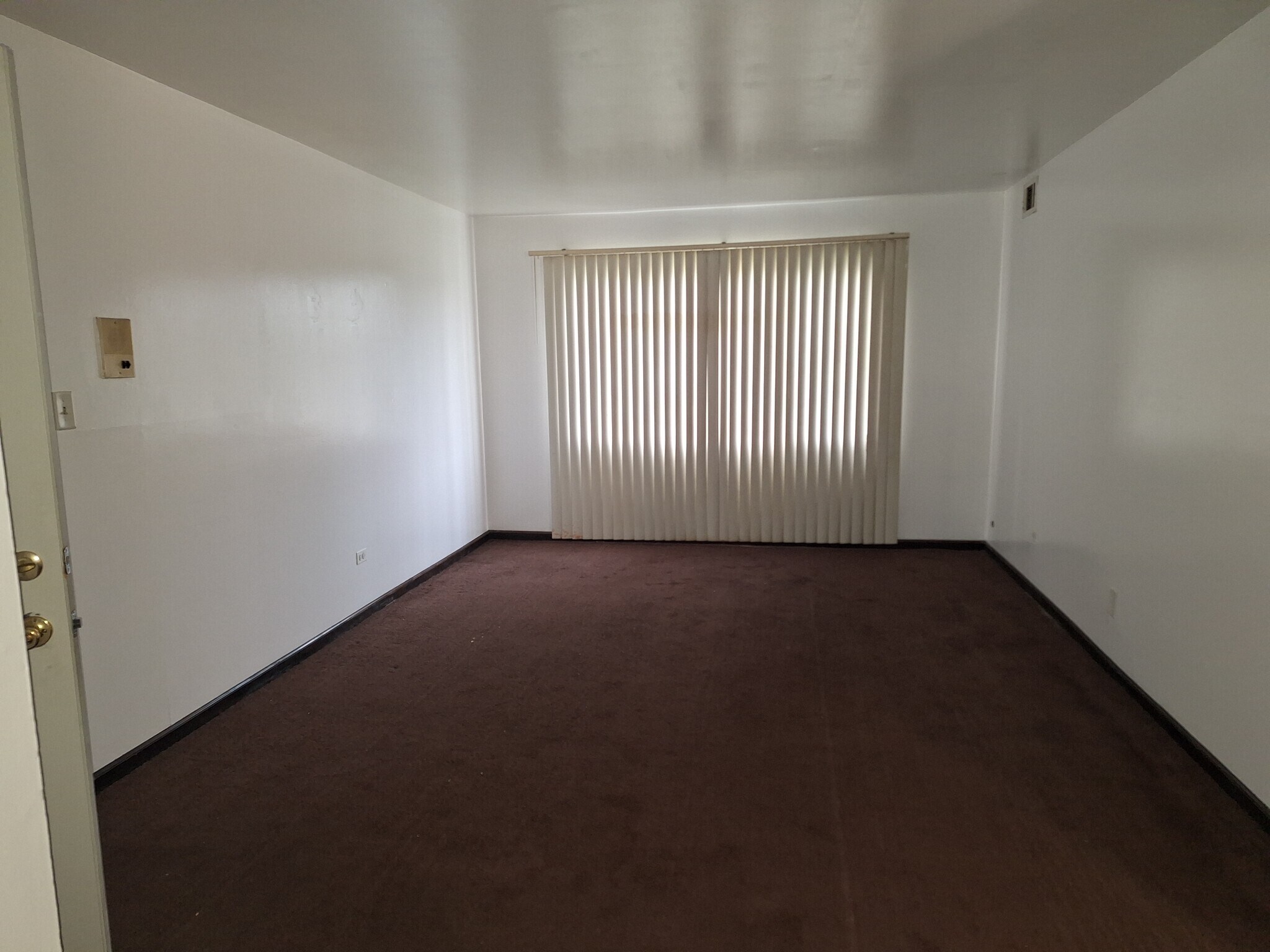 Building Photo - 1527 Berg Dr