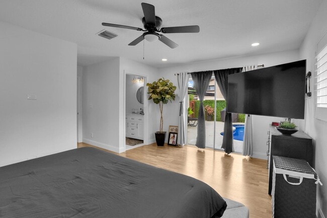 Building Photo - 4180 Landar Dr N