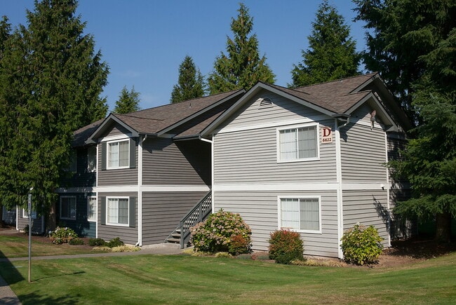 Building Photo - Bridle Trails