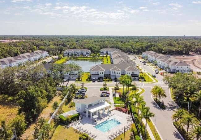 Building Photo - 3080 Via Sienna Cir