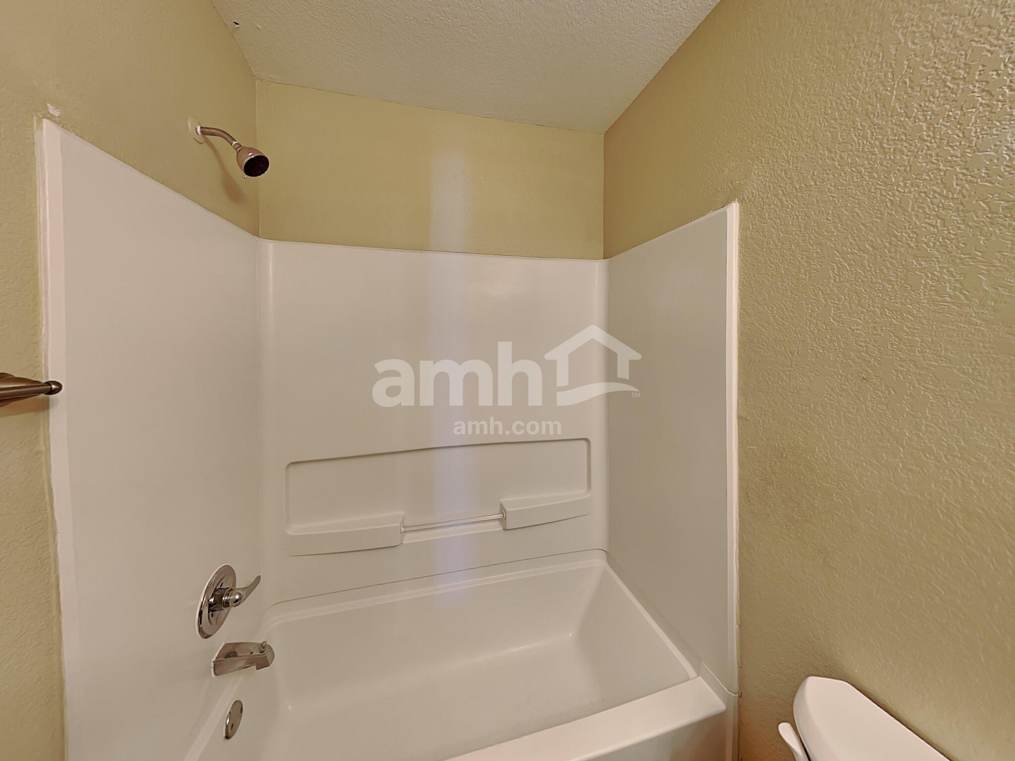 Building Photo - 9742 Liberty Grn