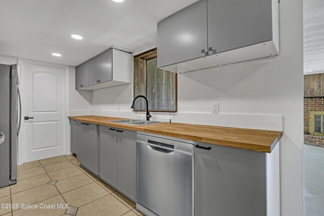 Building Photo - 1841 Baylor Ct