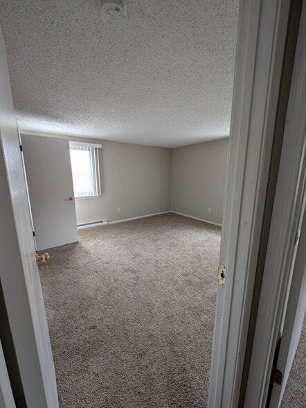 Building Photo - 6301 Robinson Rd