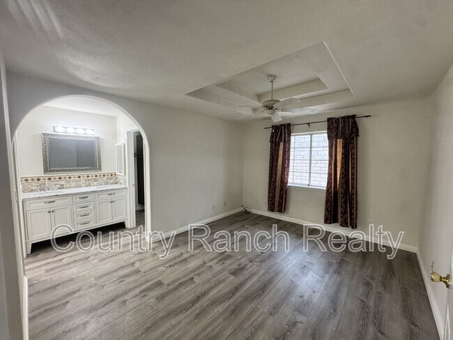 Building Photo - 2184 Emerald River Cir