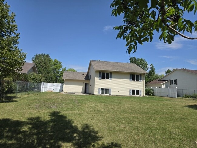 Building Photo - 5093 W Elm Ct