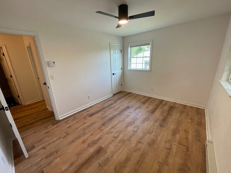 Building Photo - 1218 Holmes Ave