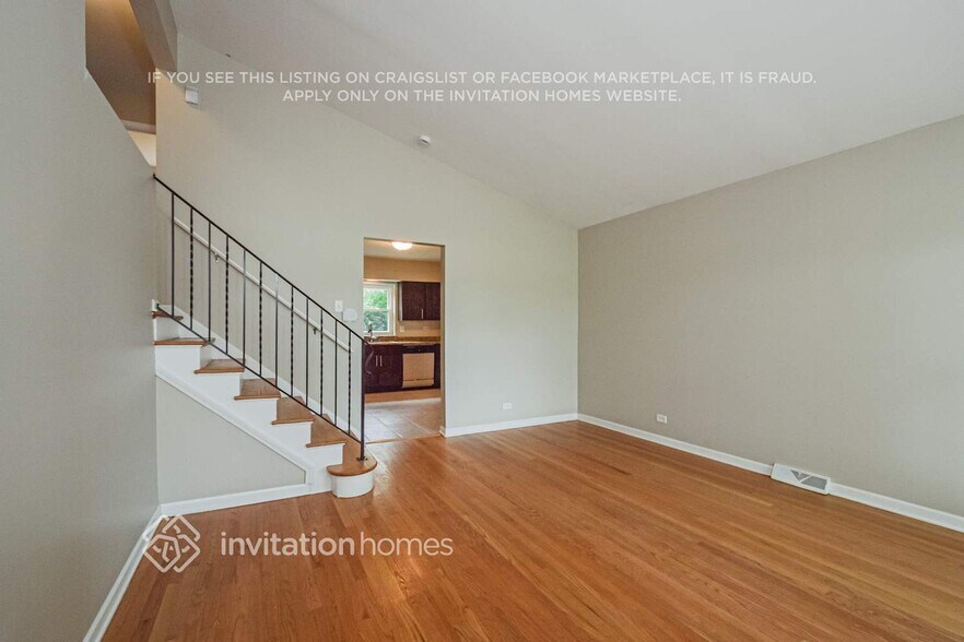 Building Photo - 418 S Kennicott Ave