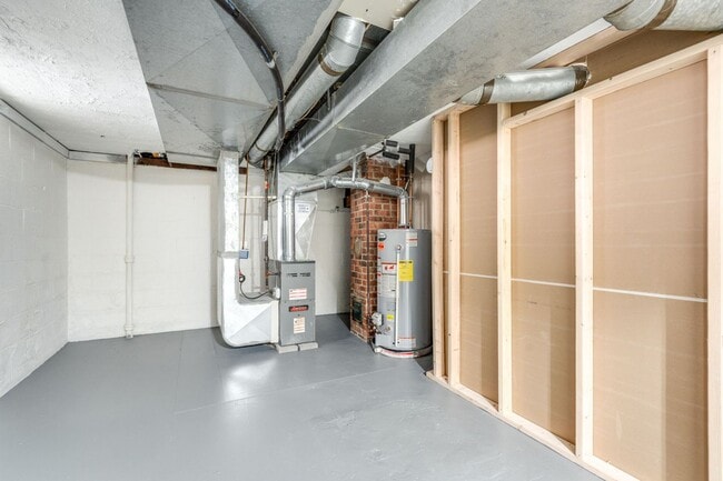 Building Photo - Welcome to a well-maintained 3-bedroom 1-bath home - Willowick, OH 44095