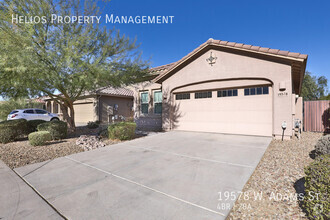 Building Photo - Rental Listing: Spacious 4-Bedroom Home in...