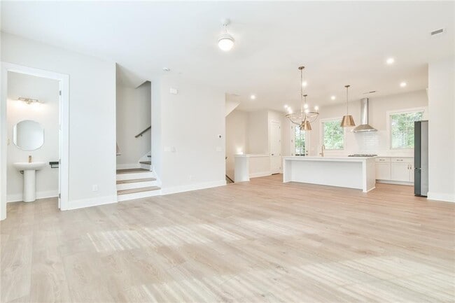 Building Photo - 235 Firefly Cir