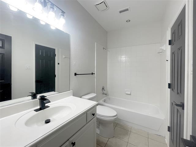 Building Photo - 7850 Greenvalley Ln