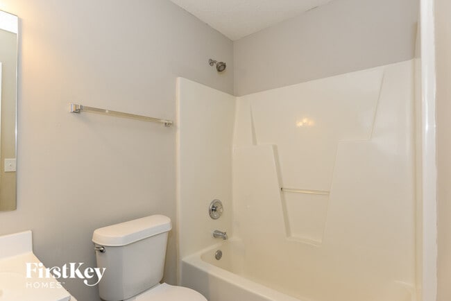 Building Photo - 16226 Greybriar Forest Ln