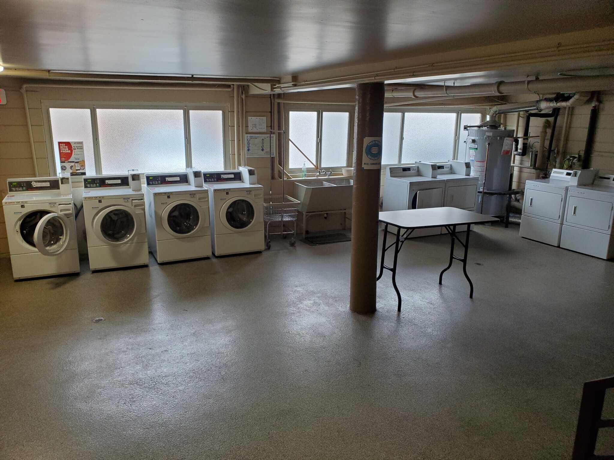 On site laundry room - 4180 Louisiana St