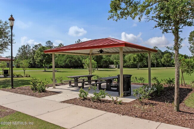 Building Photo - 470 Servia Dr