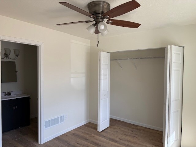 Building Photo - 708 Hoaglin Dr
