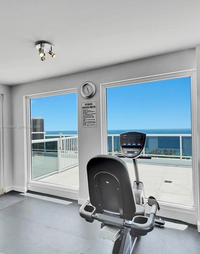 Building Photo - 2841 N Ocean Blvd