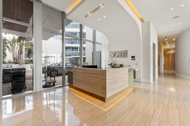 Building Photo - 1155 N Gulfstream Ave