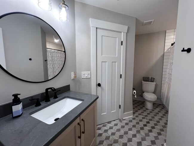 Building Photo - Gorgeous Home on Walkers Ferry Lane in The...
