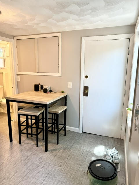 Building Photo - 25 Florence St