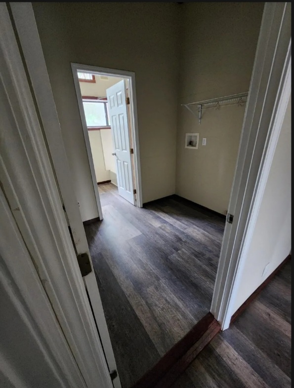 Building Photo - 57409 Brenchley Dr