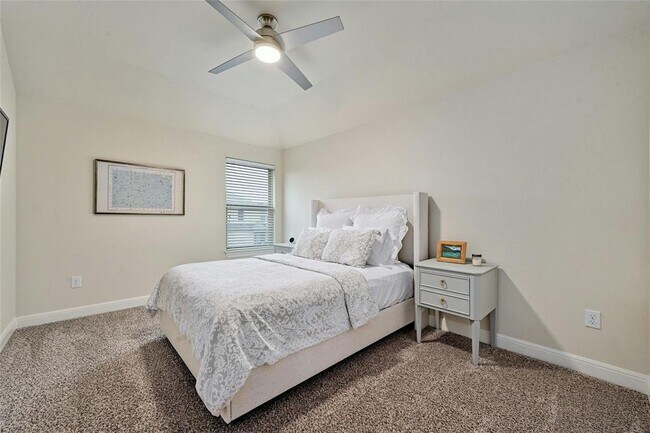 Building Photo - 1917 Gabrielles Way