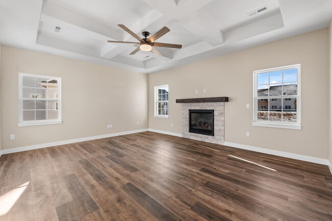 Building Photo - 1820 Horseshoe Ln