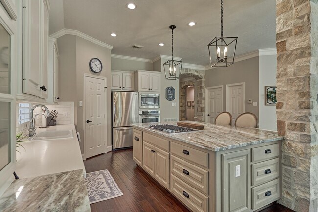 Building Photo - 87 W Honey Grove Pl