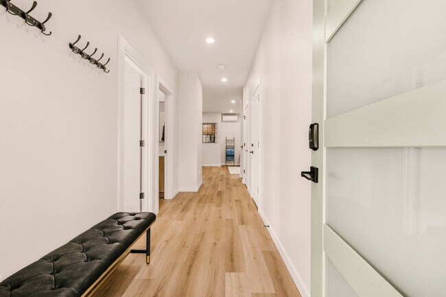 Building Photo - 3202 NW Division St