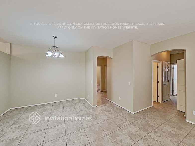 Building Photo - 13779 W Maui Ln