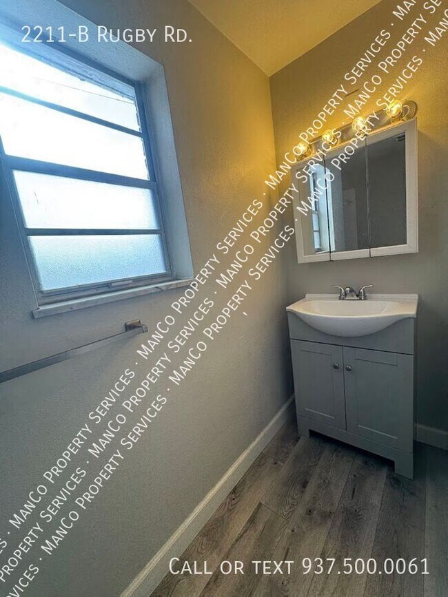 Building Photo - 2211 Rugby Rd