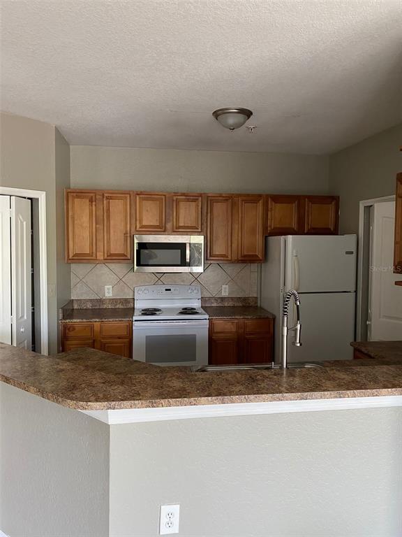 Building Photo - 6177 Metrowest Blvd