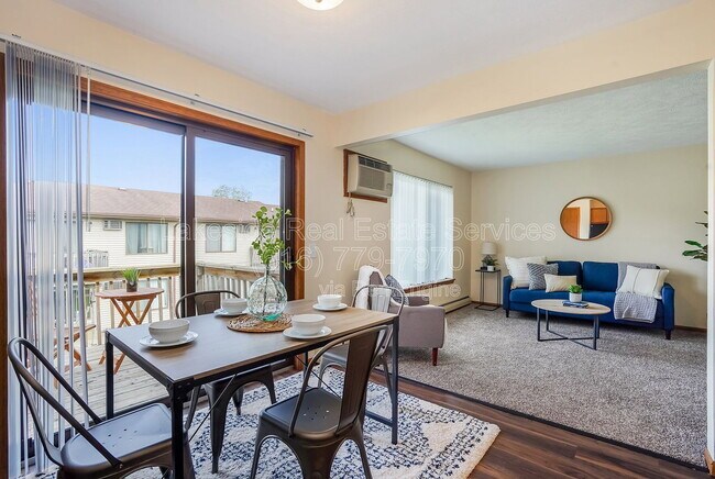 Building Photo - 2904 Locke Ave SW