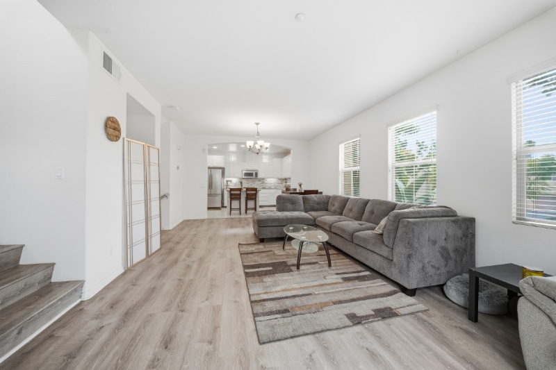 Building Photo - 1295 Blue Jean Way