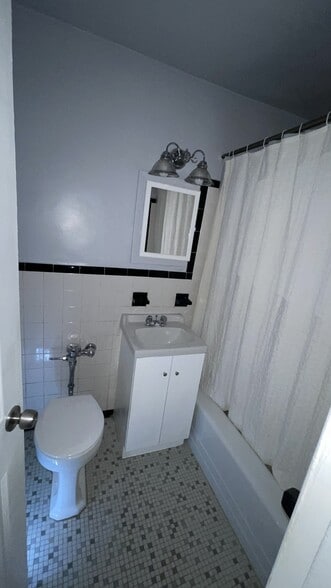 Bathroom w/tub & shower - 3 Sadore Ln