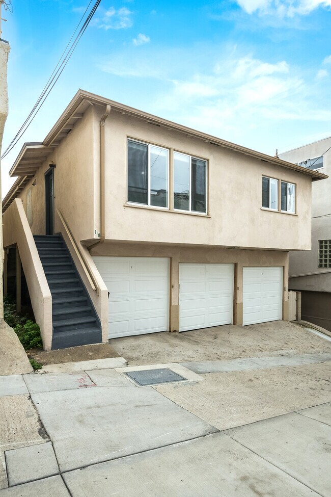 Unit Access - 118 38th Pl