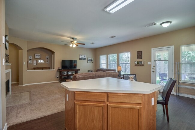 Building Photo - 6214 Channelbrook Ln