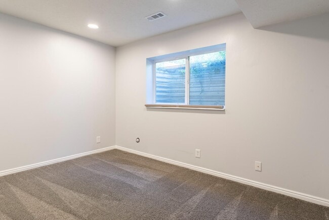 Building Photo - 9613 S 170 E