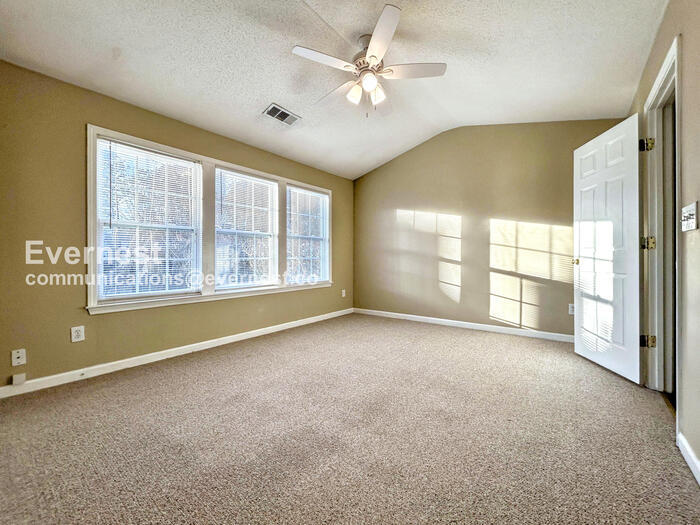 Building Photo - 2521 Heyoak Ct