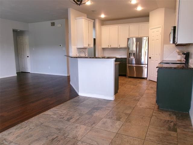 Building Photo - 5727 Mountain Hollow Dr