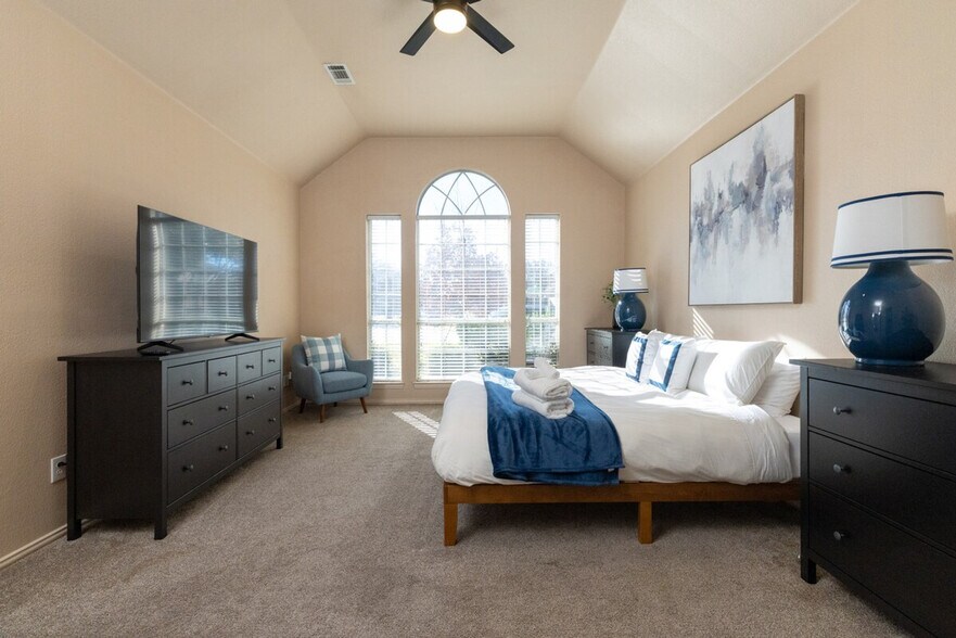 Building Photo - 8862 Beartooth Dr