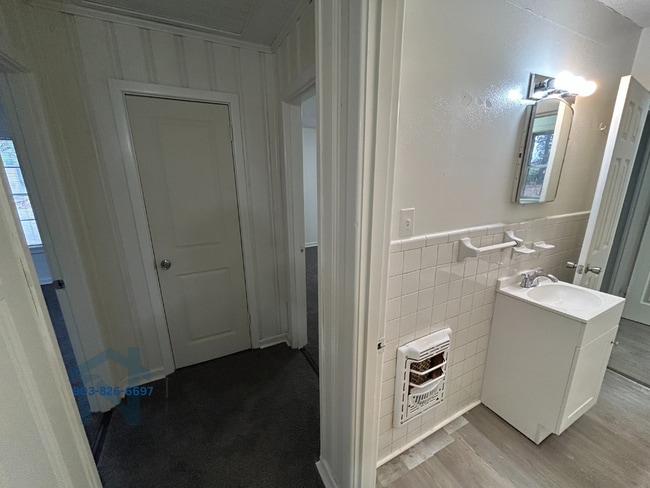 Building Photo - 1101 N Kings Hwy