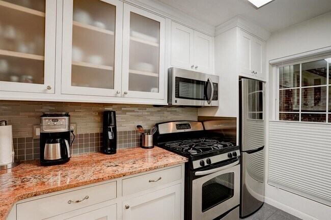 Building Photo - 7920 Rockwood Ln