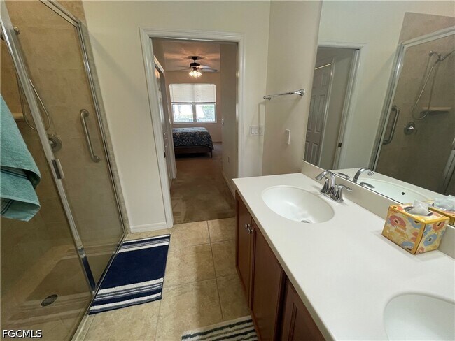 Building Photo - 10457 Materita Dr