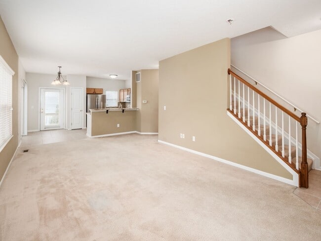 Building Photo - 53 Traditions Way