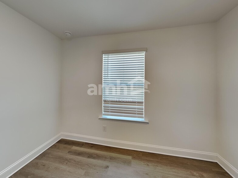 Building Photo - 3509 Jefferson Cor Ln