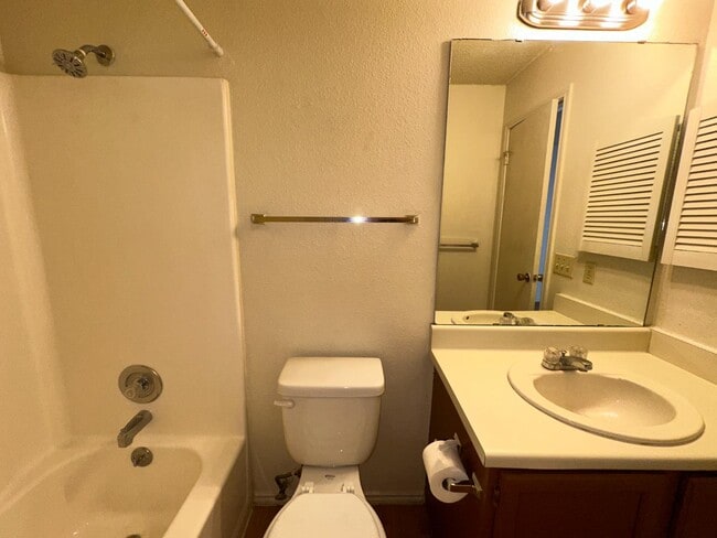 Building Photo - 9933 Ardash Ln