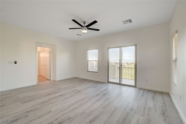 Building Photo - 1068 Riddle Glen St