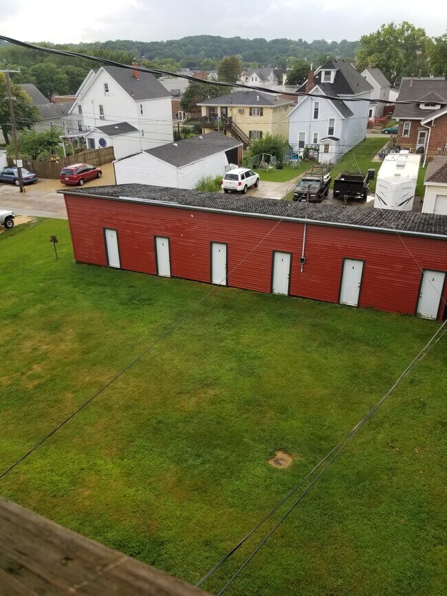 includes 1 car garage - 625 Rhomberg Ave