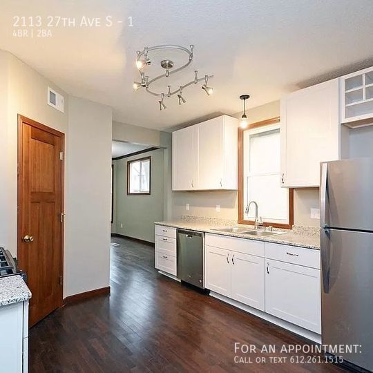 Building Photo - 2113 27th Ave S
